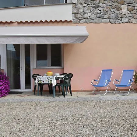 Serenity - 2 Posti Auto - In E In Centro *