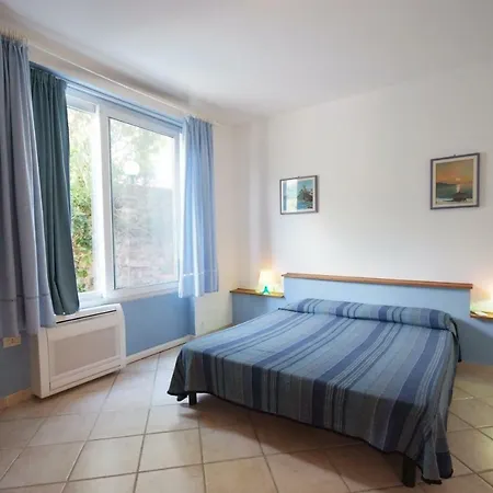 Serenity - 2 Posti Auto - In E In Centro مارينا دي كامبو