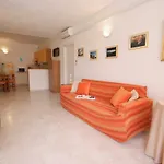 Apartman Serenity - 2 Posti Auto - In E In Centro Marina di Campo