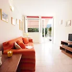Serenity - 2 Posti Auto - In E In Centro Apartman Marina di Campo