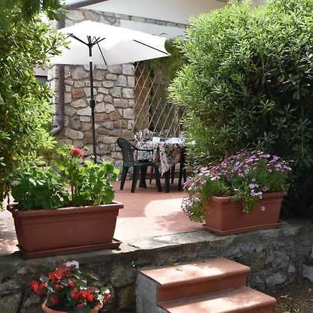 דירה Serenity - 2 Posti Auto - In E In Centro *