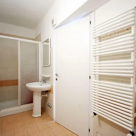 דירה Serenity - 2 Posti Auto - In E In Centro