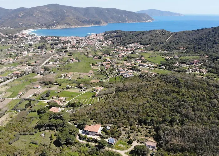 Serenity - 2 Posti Auto - In E In Centro アパート