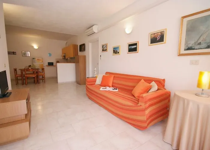 公寓 Serenity - 2 Posti Auto - In E In Centro 坎普码港