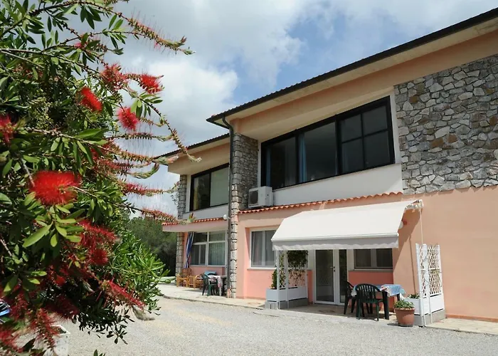 公寓 Serenity - 2 Posti Auto - In E In Centro 坎普码港