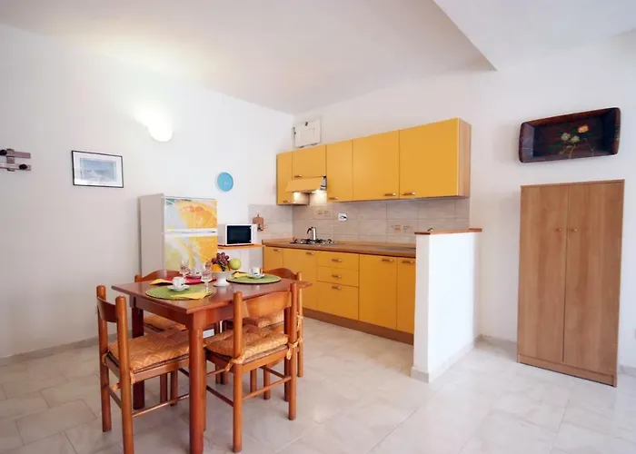 公寓 Serenity - 2 Posti Auto - In E In Centro *