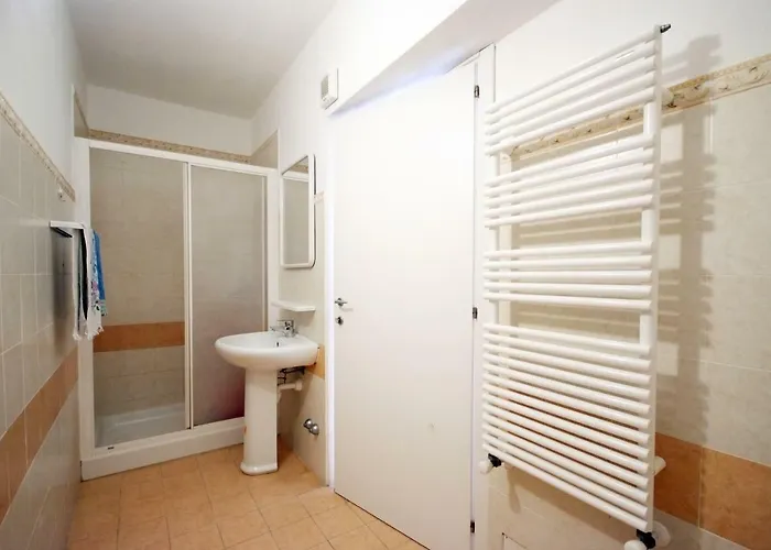 アパート Serenity - 2 Posti Auto - In E In Centro