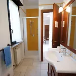 Διαμέρισμα Serenity - 2 Posti Auto - In E In Centro *
